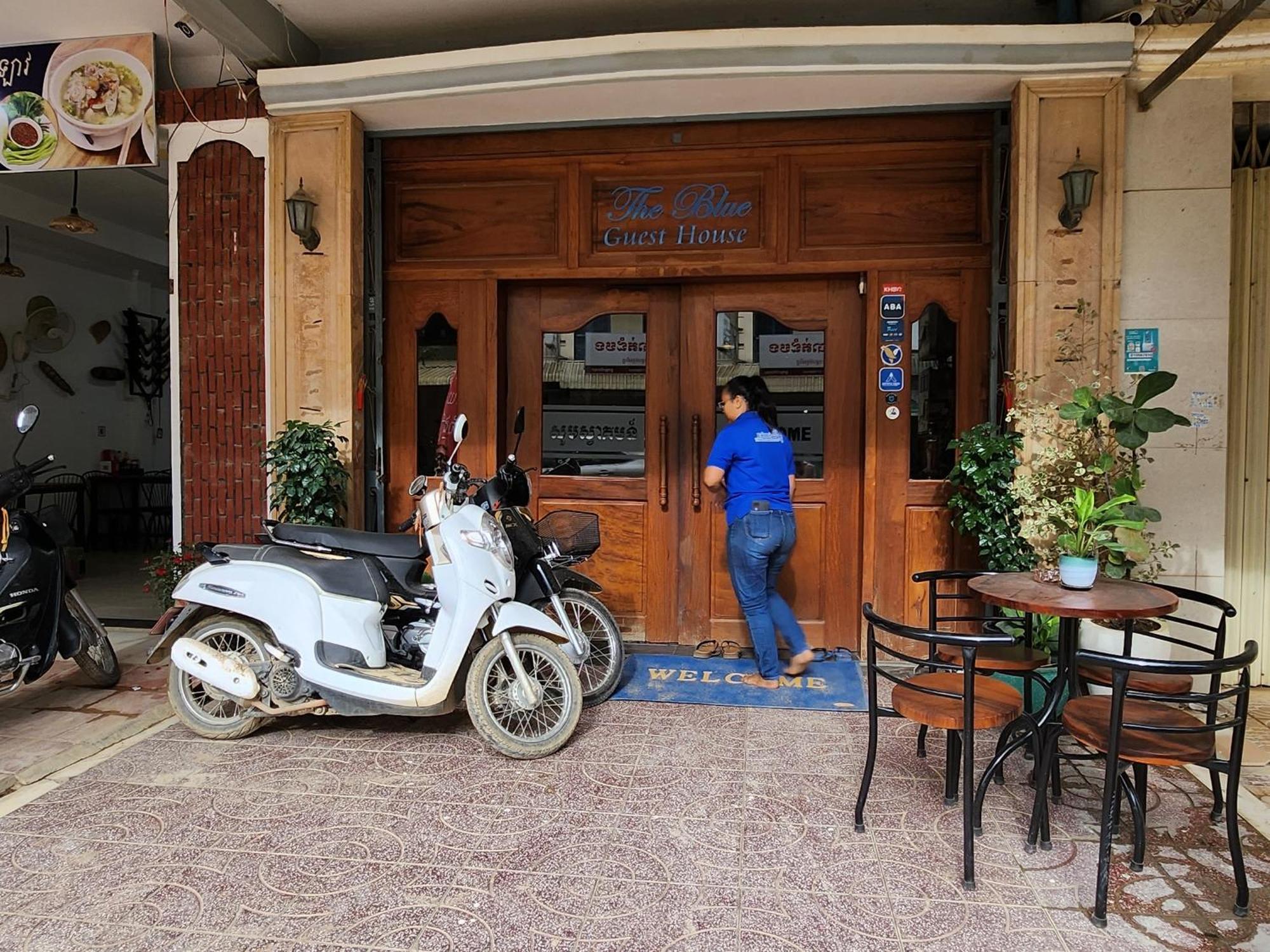 The Blue Guest House Battambang Eksteriør bilde