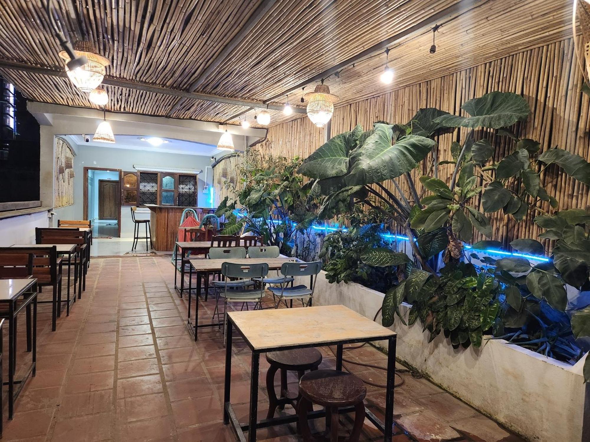 The Blue Guest House Battambang Eksteriør bilde