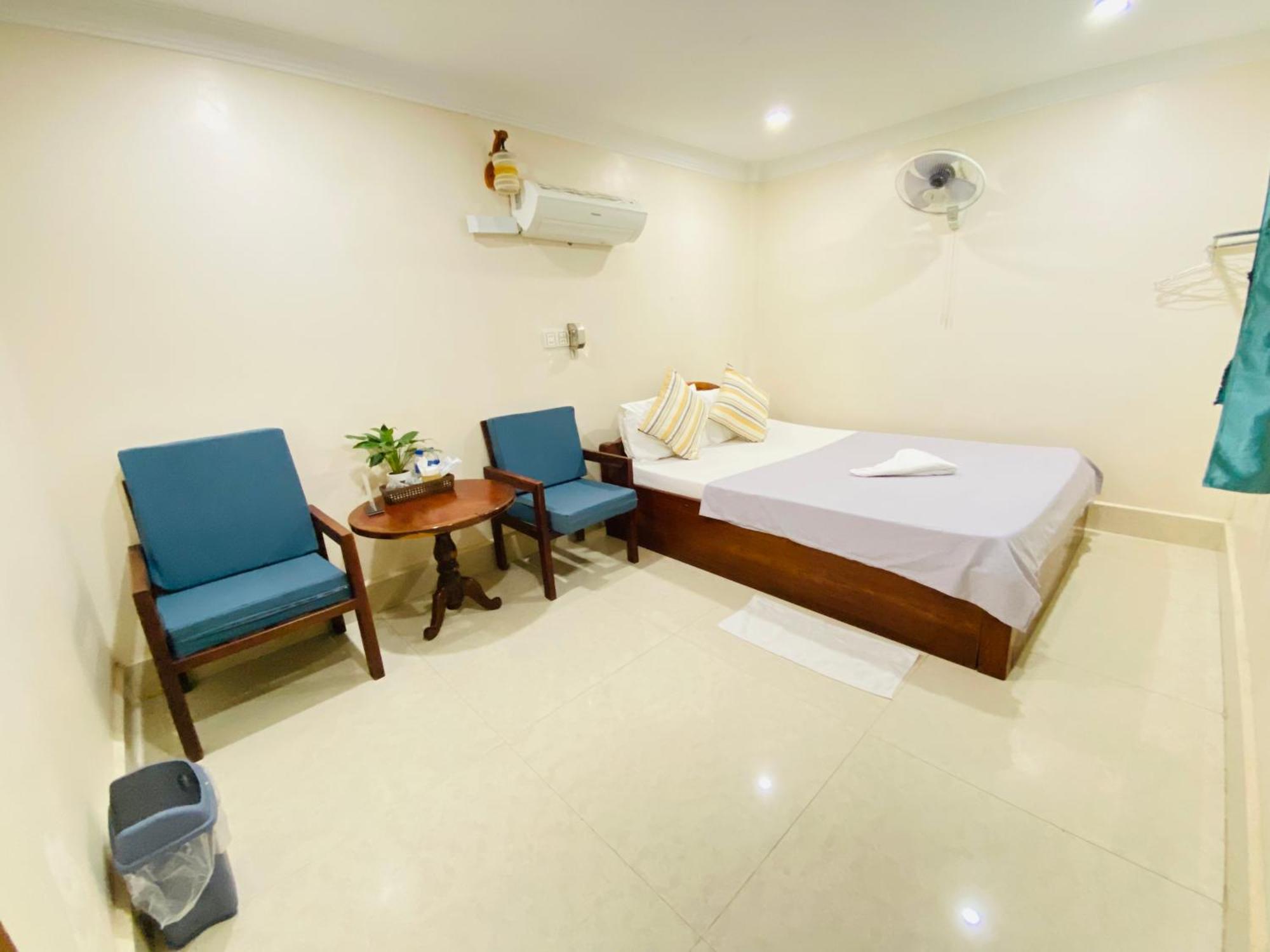 The Blue Guest House Battambang Eksteriør bilde